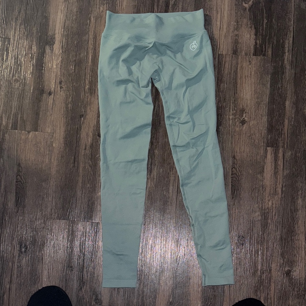 Sage Shaping Scrunch Butt Leggings